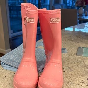 Amoji Pink Rain Boots